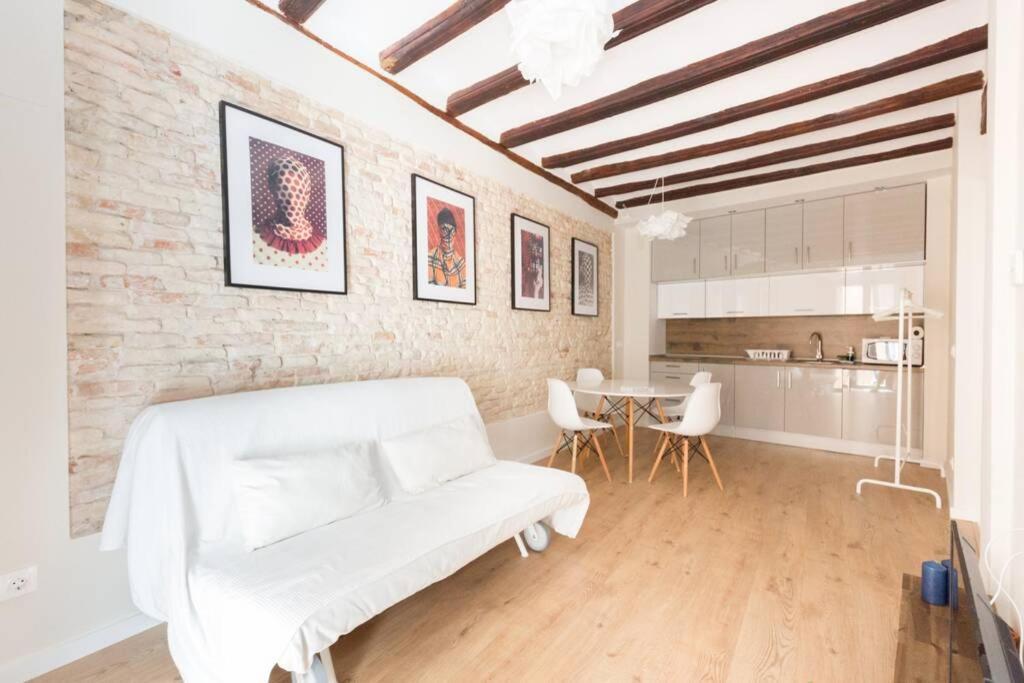 Ca2 - Apartamento Centrico De Un Dormitorio Con Opcion De Garaje 사라고사 외부 사진